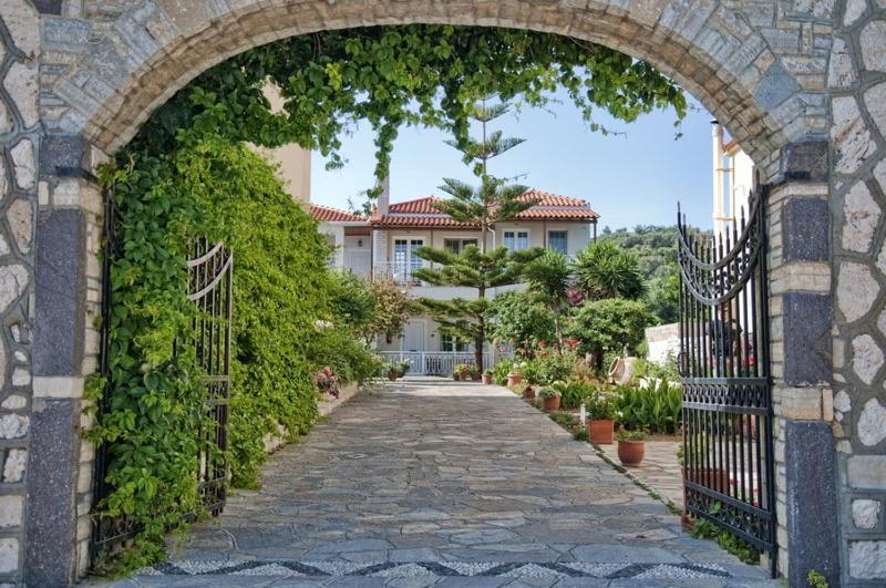 Samos Apartments Kampos Marathokampou 外观 照片